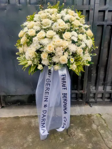 Krans Bunga Duka Cita  di Pidie Jaya